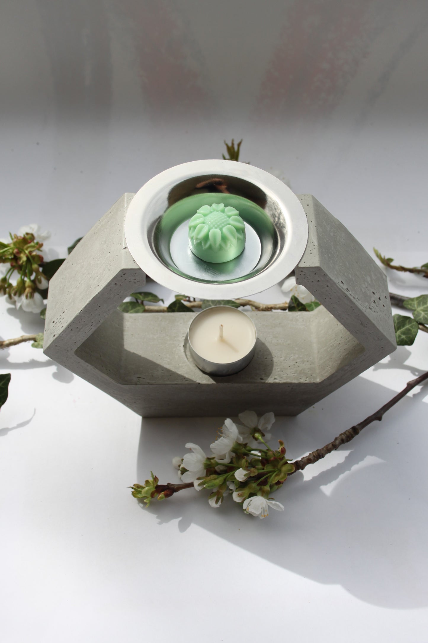 Brûle‑parfum Hexagonal en béton