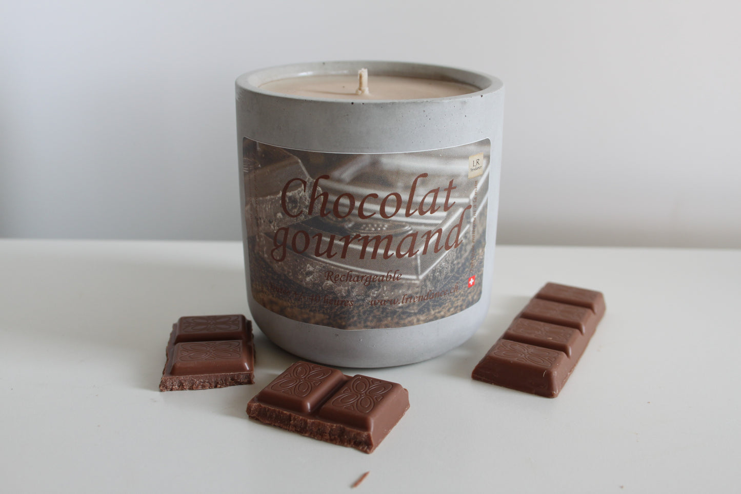 Bougie parfumée béton Chocolat gourmand